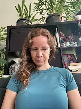 AnnikaRose online show from 03-11-26, 06:51