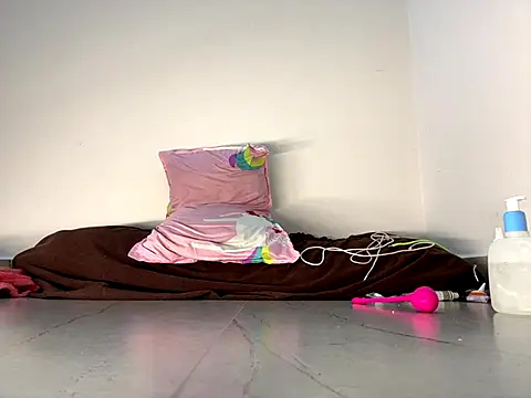 Snapshot of boypussyfist chatting on 09-10-25, 06:56 boypussyfist online show from 09-10-25, 06:56