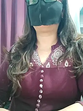 Aishwaryaa 69 online show from 04-13-26, 09:57