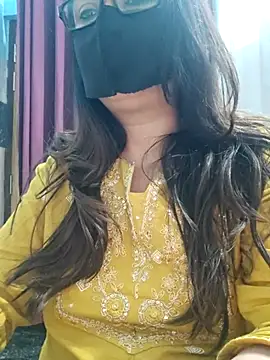 Aishwaryaa 69 online show from 04-10-26, 02:40