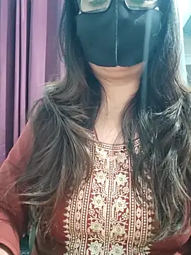 Aishwaryaa 69 online show from 04-11-26, 03:03