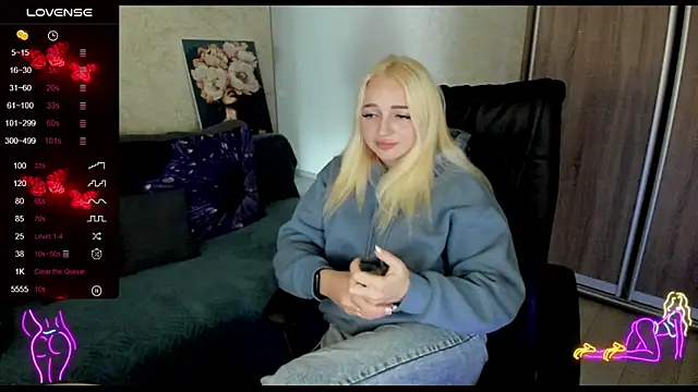 Snapshot of _NigoNika chatting on 10-16-25, 08:44 NigoNika online show from 10-16-25, 08:44