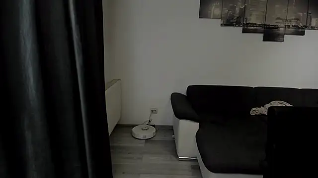 Richarddarell1 online show from 04-01-26, 05:42