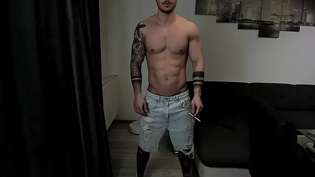 Snapshot of Richarddarell1 chatting on 03-01-26, 06:46 Richarddarell1 online show from 03-01-26, 06:46