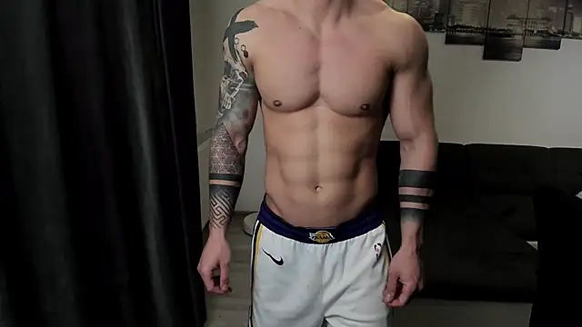 Snapshot of Richarddarell1 chatting on 02-04-26, 07:03 Richarddarell1 online show from 02-04-26, 07:03