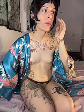 giuli zerozero online show from 04-21-26, 03:51