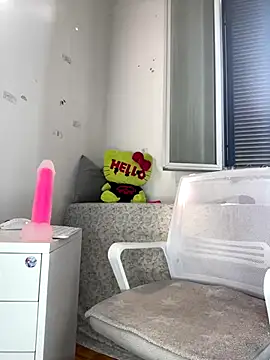 giuli zerozero online show from 09-10-25, 03:33