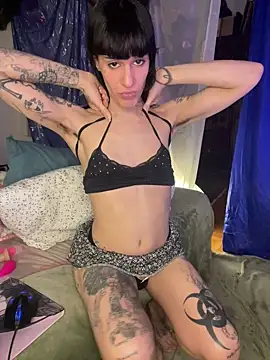 giuli zerozero online show from 11-12-25, 08:12