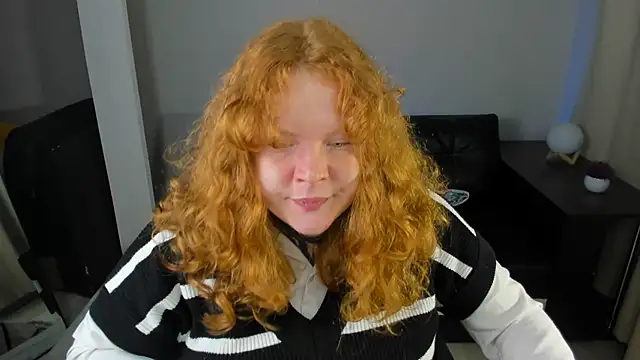 Cassie xKiss online show from 06-19-26, 08:14