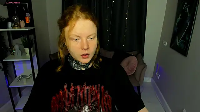 Cassie xKiss online show from 11-15-25, 08:46