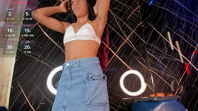 Kloe Suarez  online show from 11-20-25, 07:47