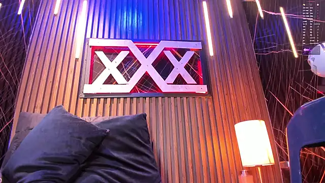 Kloe Suarez  online show from 03-17-25, 04:08
