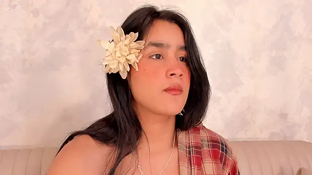 Snapshot of bonniekim_ chatting on 03-20-25, 11:38 bonniekim online show from 03-20-25, 11:38