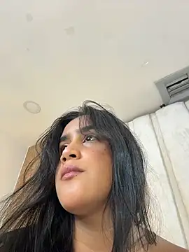 bonniekim  online show from 11-04-25, 09:51