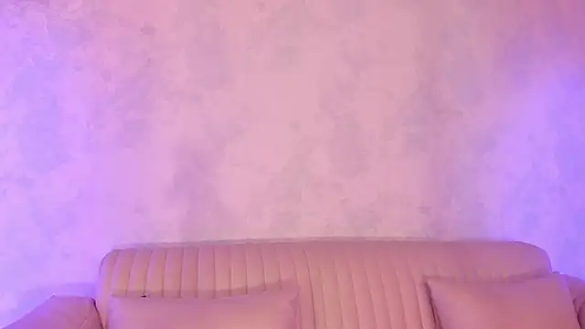 Snapshot of bonniekim_ chatting on 03-22-25, 12:46 bonniekim online show from 03-22-25, 12:46
