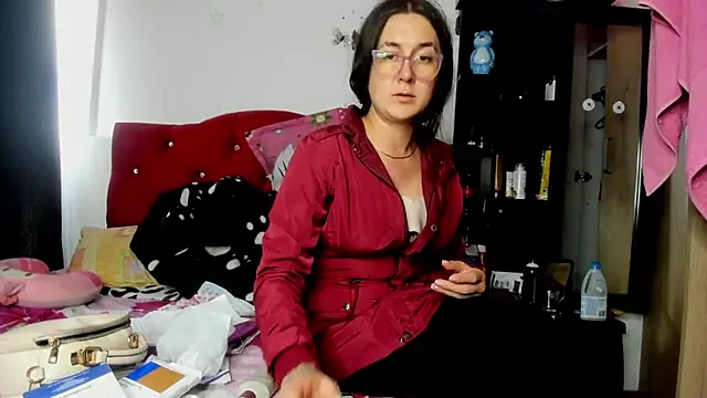 Snapshot of Sweet-Suck69 chatting on 10-20-25, 08:53 Sweet-Suck69 online show from 10-20-25, 08:53