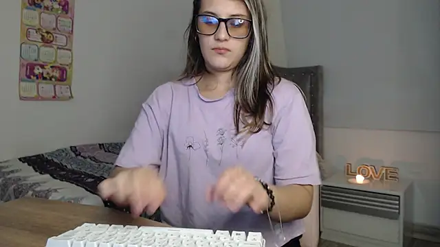 Giia paiige18 online show from 03-21-25, 03:01