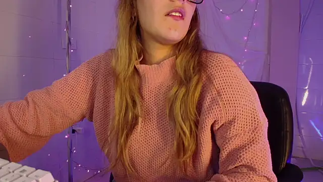 Snapshot of Giia_paiige18 chatting on 02-20-26, 12:40 Giia paiige18 online show from 02-20-26, 12:40