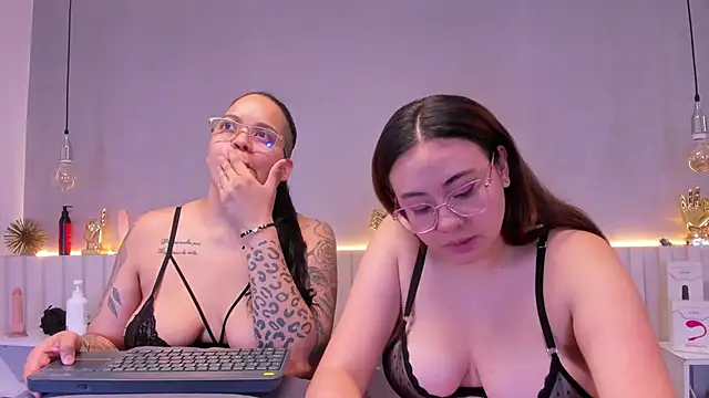 naughtylesbians   online show from 02-06-26, 03:13
