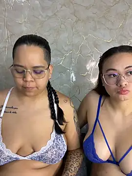 Snapshot of naughtylesbians__ chatting on 06-07-26, 01:44 naughtylesbians online show from 06-07-26, 01:44