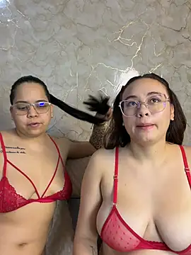 Snapshot of naughtylesbians__ chatting on 06-02-26, 01:38 naughtylesbians online show from 06-02-26, 01:38