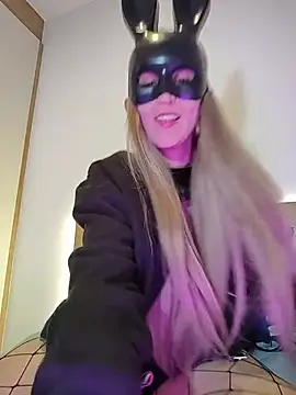 Snapshot of Bunny_Sexyy chatting on 05-16-26, 05:39 Bunny Sexyy online show from 05-16-26, 05:39