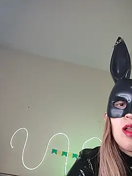 Bunny Sexyy online show from 06-18-26, 08:02