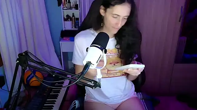 Snapshot of MemiKouki chatting on 11-28-25, 05:35 MemiKouki online show from 11-28-25, 05:35