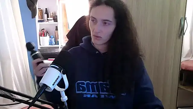 Snapshot of MemiKouki chatting on 10-29-25, 04:50 MemiKouki online show from 10-29-25, 04:50