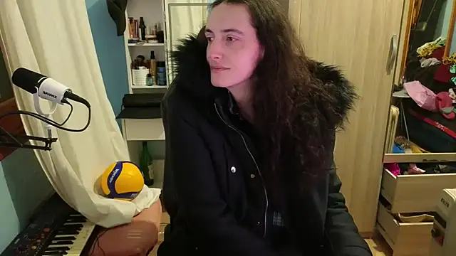 Snapshot of MemiKouki chatting on 01-10-26, 06:25 MemiKouki online show from 01-10-26, 06:25