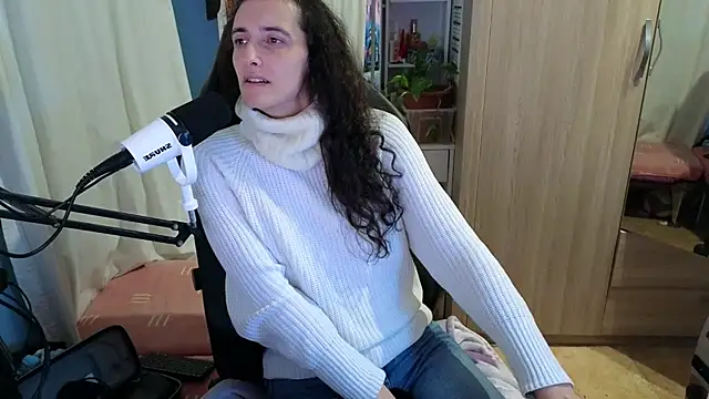 Snapshot of MemiKouki chatting on 11-24-25, 05:02 MemiKouki online show from 11-24-25, 05:02