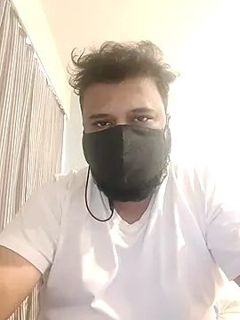 Hunk-Hand6 online show from 04-30-26, 12:56