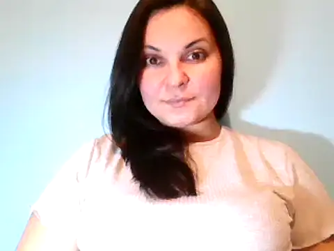 Snapshot of MirandaGold27 chatting on 12-09-24, 05:30 MirandaGold27 online show from 12-09-24, 05:30