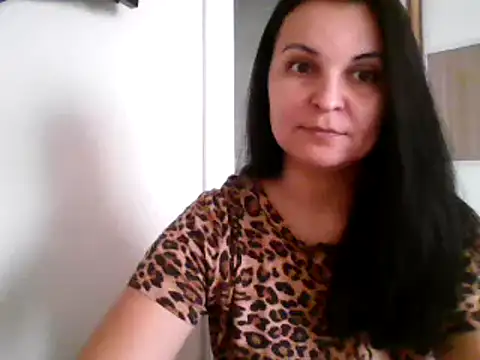 Snapshot of MirandaGold27 chatting on 12-02-24, 11:29 MirandaGold27 online show from 12-02-24, 11:29
