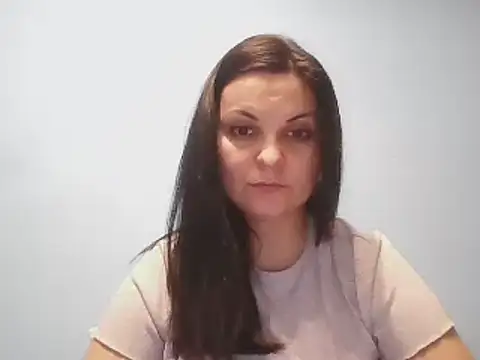 Snapshot of MirandaGold27 chatting on 12-04-24, 05:27 MirandaGold27 online show from 12-04-24, 05:27