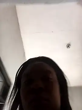 mloghyfsa online show from 12-17-25, 02:22