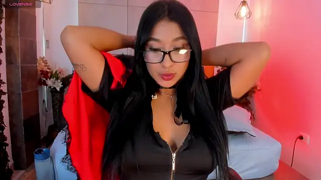 BellaHarllow online show from 06-27-26, 06:14