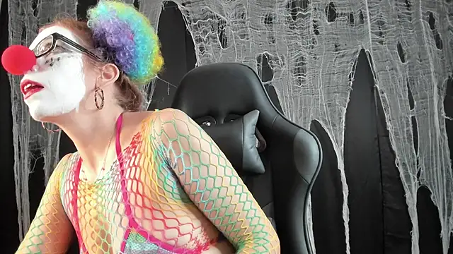 SaraDesirexo online show from 10-31-25, 11:18