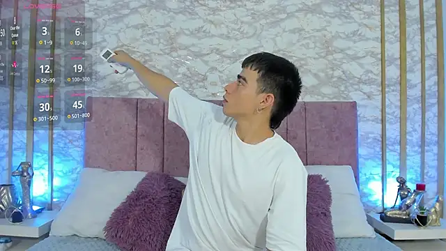 Snapshot of its_liam18 chatting on 03-12-25, 12:42 its liam18 online show from 03-12-25, 12:42