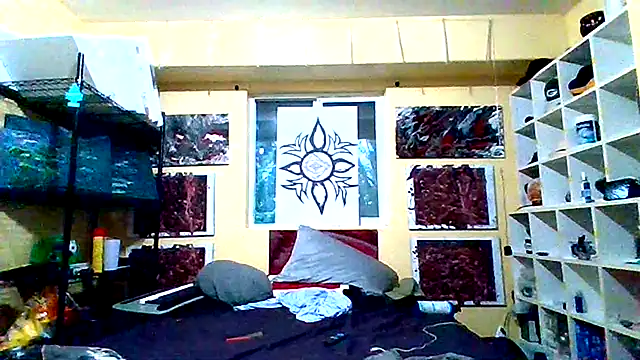 Mic Oxinner online show from 12-18-25, 11:08