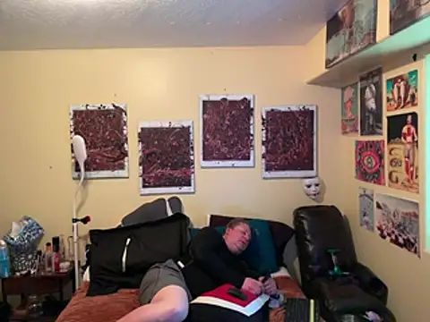 Mic Oxinner online show from 04-21-26, 09:32