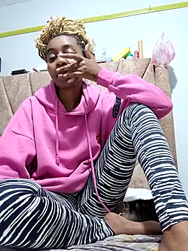 cuttie sasha online show from 10-11-25, 05:47