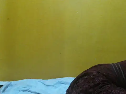 Snapshot of Sweet-pesh chatting on 09-26-25, 05:09 Sweet-pesh online show from 09-26-25, 05:09