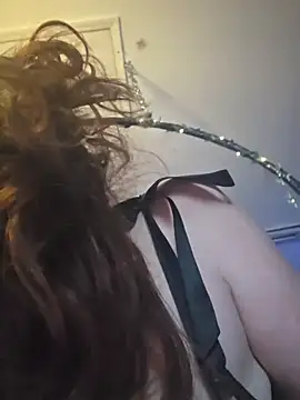 Avaivory online show from 11-02-25, 04:06