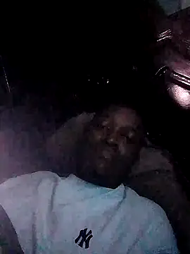 Snapshot of Maestro0023 chatting on 01-10-25, 12:17 Maestro0023 online show from 01-10-25, 12:17