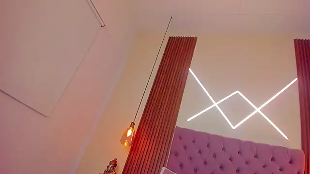 Sophia turneer online show from 03-04-26, 02:08