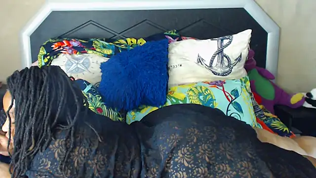 Bulkyyass online show from 10-26-25, 12:22