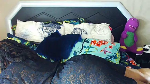 Bulkyyass online show from 12-16-25, 10:41