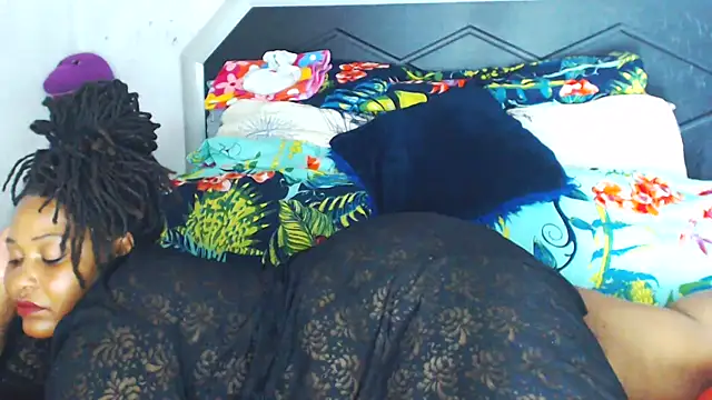 Snapshot of Bulkyyass chatting on 02-10-26, 08:41 Bulkyyass online show from 02-10-26, 08:41