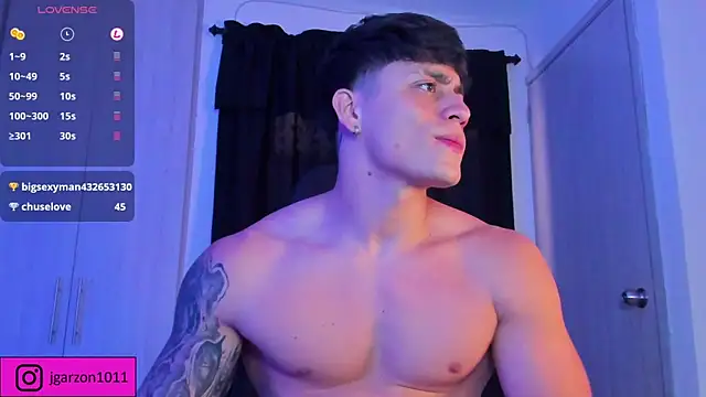 Snapshot of _joansoto chatting on 12-03-24, 04:33  joansoto online show from 12-03-24, 04:33